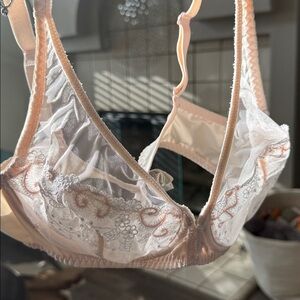 Simone Perele Embroidered Lace Bra in Cream